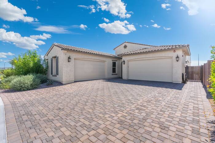 Spacious Driveway & Garage